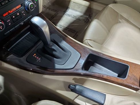 Used 2010 BMW 328i xDrive Sedan image 30