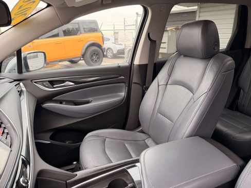 Used 2020 Buick Enclave Premium w/ Sun and Sites Package image 14