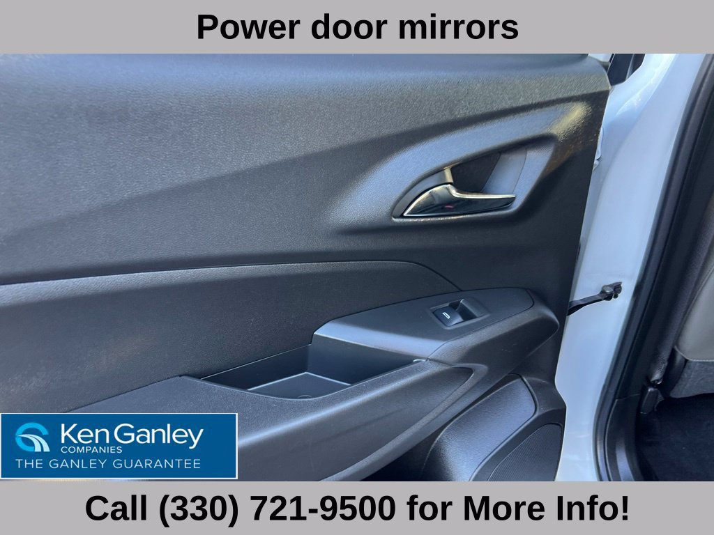 Used 2025 Chevrolet Trax ACTIV w/ Sunroof Package FWD image 44