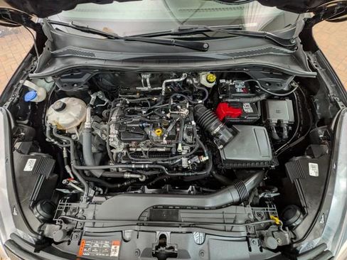 Certified 2022 Ford Escape SE w/ SE Sport Appearance Package image 23