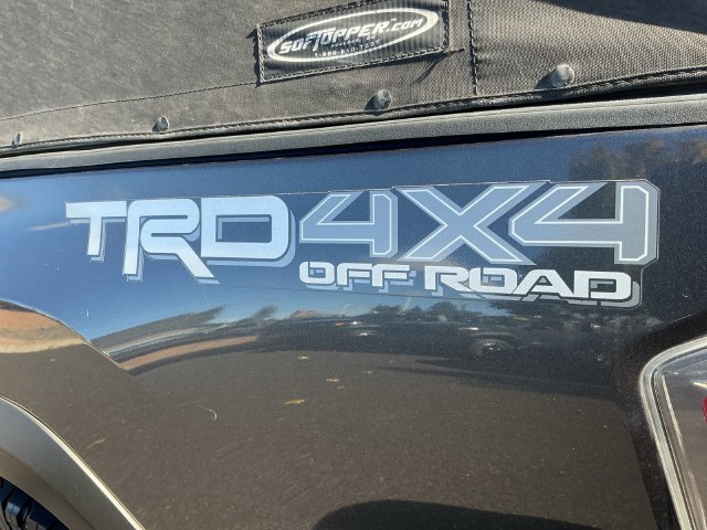 Used 2020 Toyota Tacoma TRD Off-Road w/ Technology Package AWD/4WD image 31