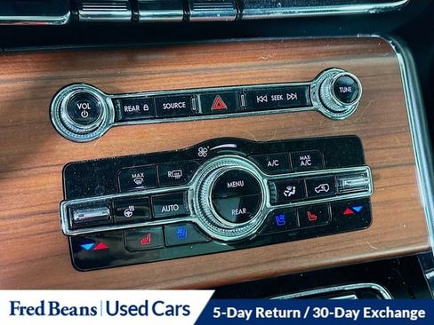 Used 2022 Lincoln Aviator Reserve w/ Elements Package Plus AWD/4WD image 23