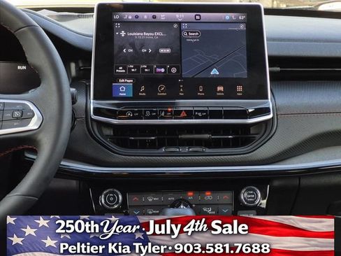 Used 2025 Jeep Compass Trailhawk w/ Trailhawk Elite Group AWD/4WD image 28