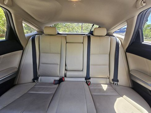 Used 2014 Honda Crosstour EX-L image 26