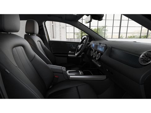 Certified 2025 Mercedes-Benz GLA 250 4MATIC image 4