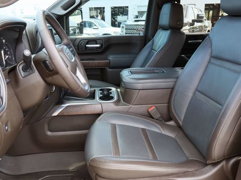 Used 2020 GMC Sierra 2500 Denali w/ Denali Ultimate Package image 23