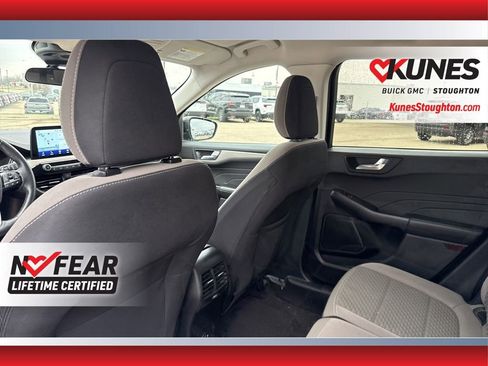 Used 2021 Ford Escape SE w/ SE Sport Appearance Package image 37