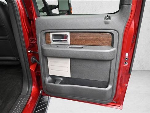 Used 2013 Ford F150 Lariat w/ Mid Equipment Group RWD image 26
