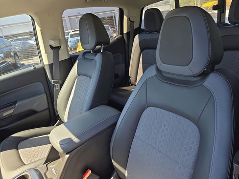 Used 2022 Chevrolet Colorado Z71 image 19
