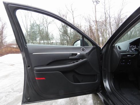 Used 2023 Hyundai Sonata SEL w/ Convenience Package image 9