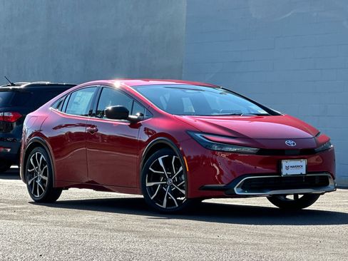 New 2026 Toyota Prius Plug-In Hybrid image 8