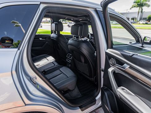 Used 2019 Audi SQ5 Prestige w/ Prestige Package AWD/4WD image 40