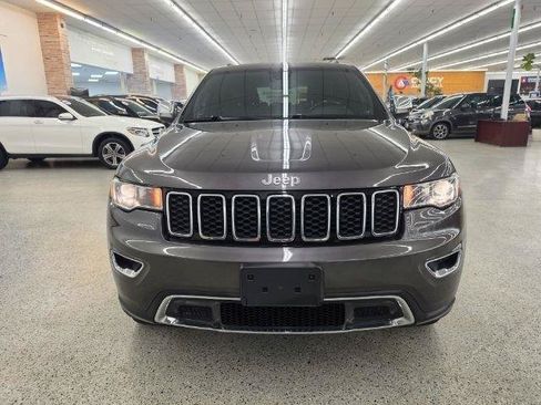 Used 2019 Jeep Grand Cherokee Limited w/ Trailer Tow Group IV AWD/4WD image 2