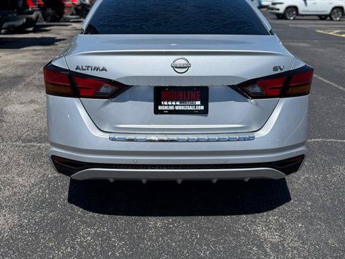 Used 2023 Nissan Altima 2.5 SV FWD image 5