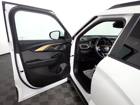 Used 2023 Chevrolet TrailBlazer ACTIV w/ Sun and Liftgate Package image 20