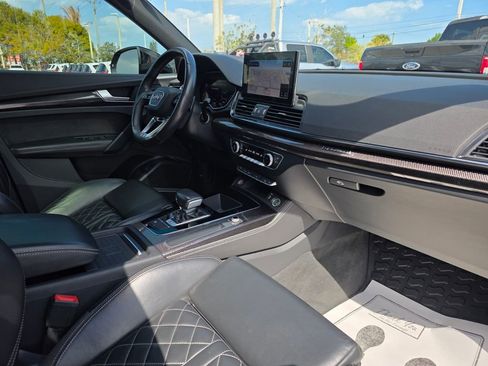 Used 2021 Audi SQ5 Premium Plus w/ Premium Plus Package image 9