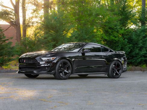 Used 2017 Ford Mustang GT Premium w/ GT Performance Package RWD image 49