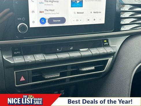 Used 2025 Toyota Camry LE image 16