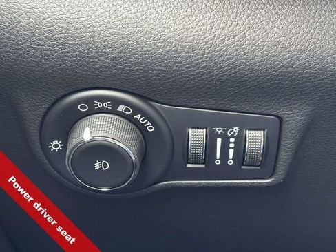 New 2026 Jeep Compass Limited image 17