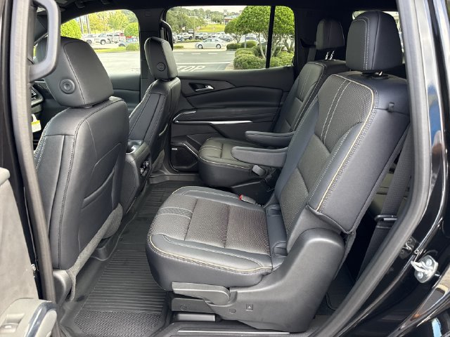 New 2026 Chevrolet Traverse High Country w/ LPO, Floor Liner Package FWD image 13