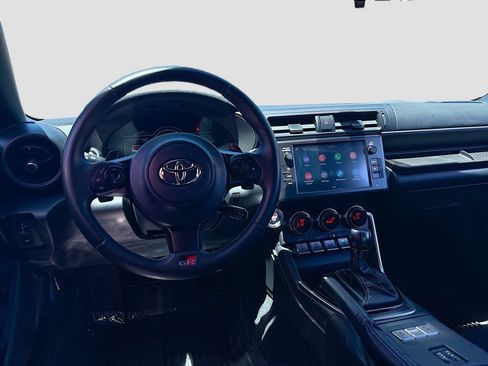 Used 2025 Toyota GR86 Premium w/ ALL Weather Mat Package (TMS) RWD image 21