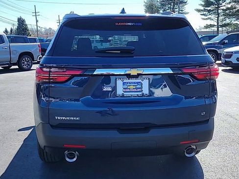 Used 2023 Chevrolet Traverse LT FWD image 7