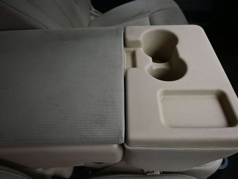 Used 2013 Ford F150 XLT w/ Luxury Equipment Group RWD image 28