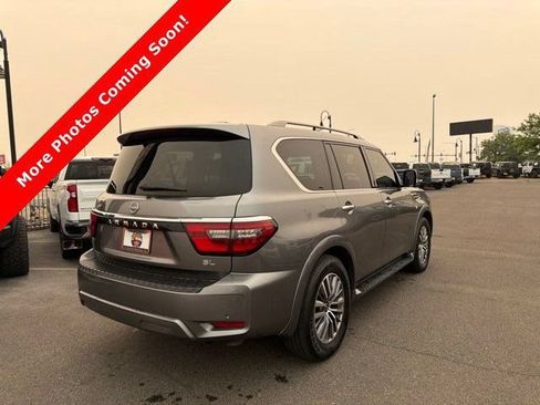 Used 2022 Nissan Armada SL w/ Captain's Chairs Package AWD/4WD image 2