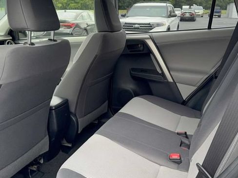 Used 2013 Toyota RAV4 XLE AWD/4WD image 11