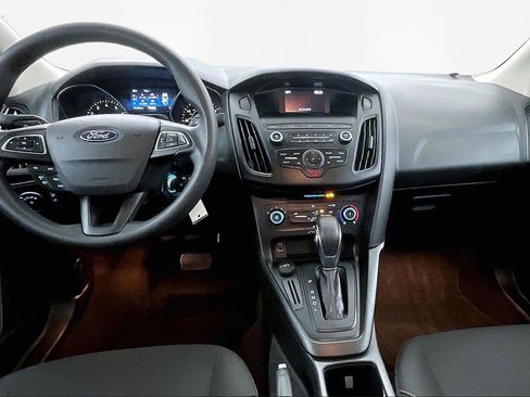 Used 2018 Ford Focus SE image 7