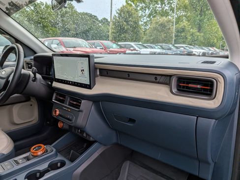 Used 2025 Ford Maverick Lariat AWD/4WD image 38