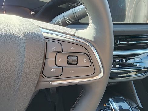 New 2026 Buick Envista Avenir image 21