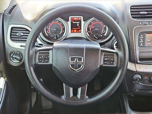 Used 2020 Dodge Journey SE FWD image 14