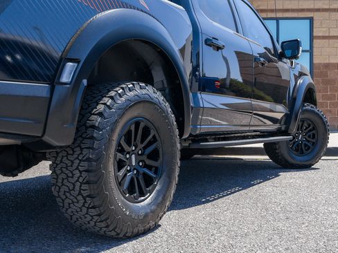 Used 2025 Ford F150 Raptor AWD/4WD image 11
