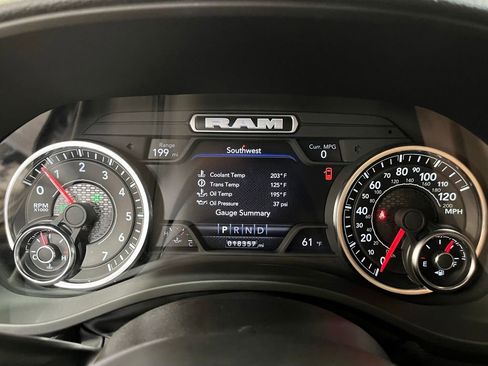 Used 2023 RAM 1500 Laramie AWD/4WD image 19
