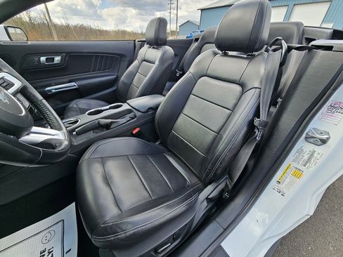 Used 2023 Ford Mustang Premium image 19