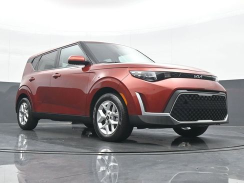 Used 2023 Kia Soul LX w/ Option Group 015 image 24