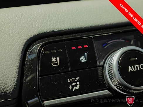 Used 2025 Honda Pilot Elite image 8