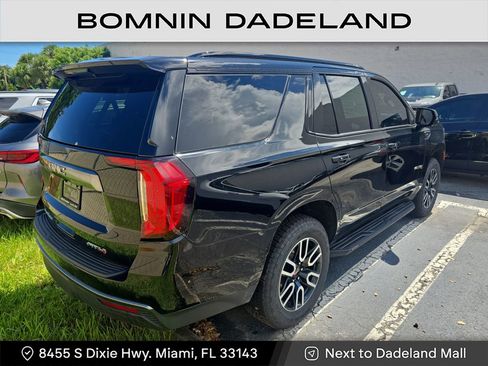 Used 2023 GMC Yukon AT4 w/ Technology Package image 4