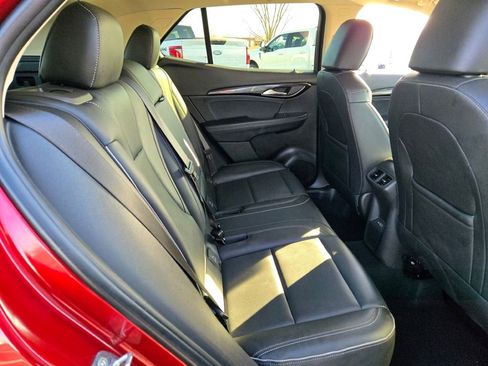 Used 2023 Buick Envision Essence image 10