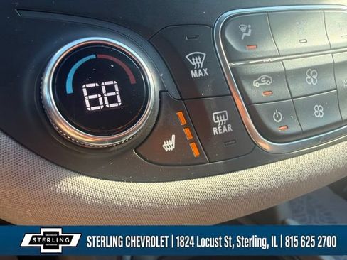 Used 2024 Chevrolet Malibu LT FWD image 24