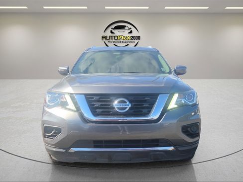 Used 2020 Nissan Pathfinder S image 2