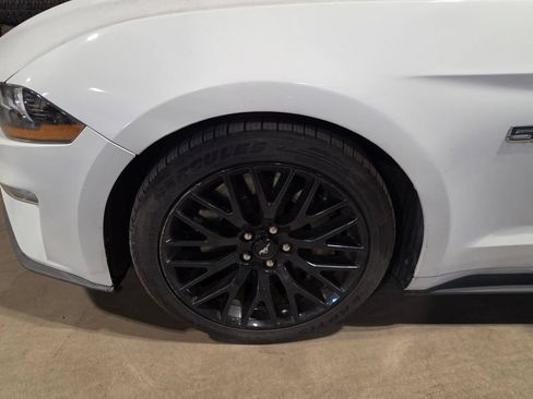 Used 2021 Ford Mustang GT Premium w/ GT Performance Package RWD image 3