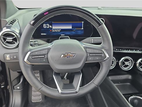 Used 2026 Chevrolet Blazer EV LT w/ Super Cruise Package image 27