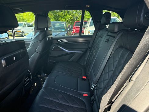 Used 2024 BMW X5 sDrive40i w/ Premium Package RWD image 25