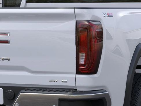 New 2026 GMC Sierra 2500 SLE AWD/4WD image 11