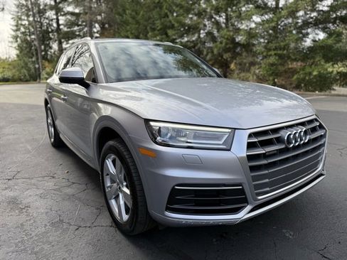 Used 2018 Audi Q5 2.0T Premium image 3