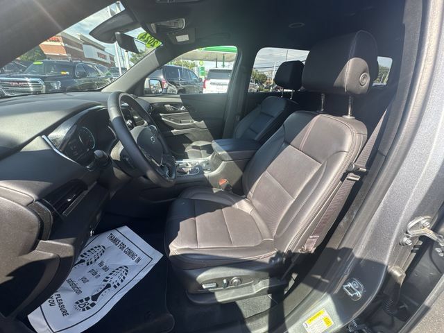 Used 2024 Chevrolet Traverse RS AWD/4WD image 19