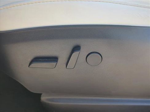 Used 2021 Tesla Model X Long Range image 9