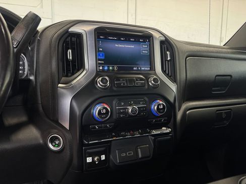 Used 2020 GMC Sierra 1500 SLE w/ X31 Off-Road Package AWD/4WD image 19